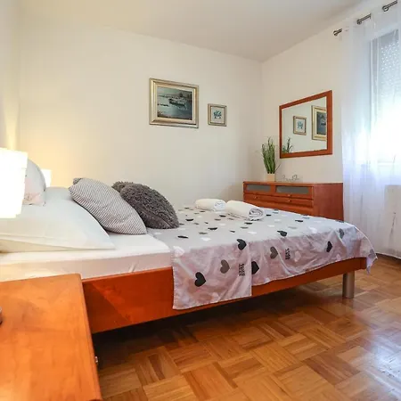 Diana Boulevard * زادار