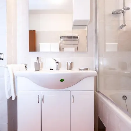 Diana Boulevard زادار