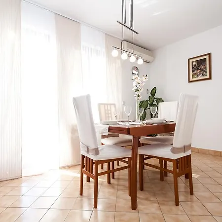 Diana Boulevard Apartmán