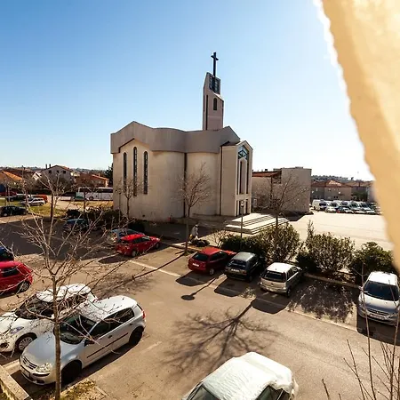 Diana Boulevard شقة